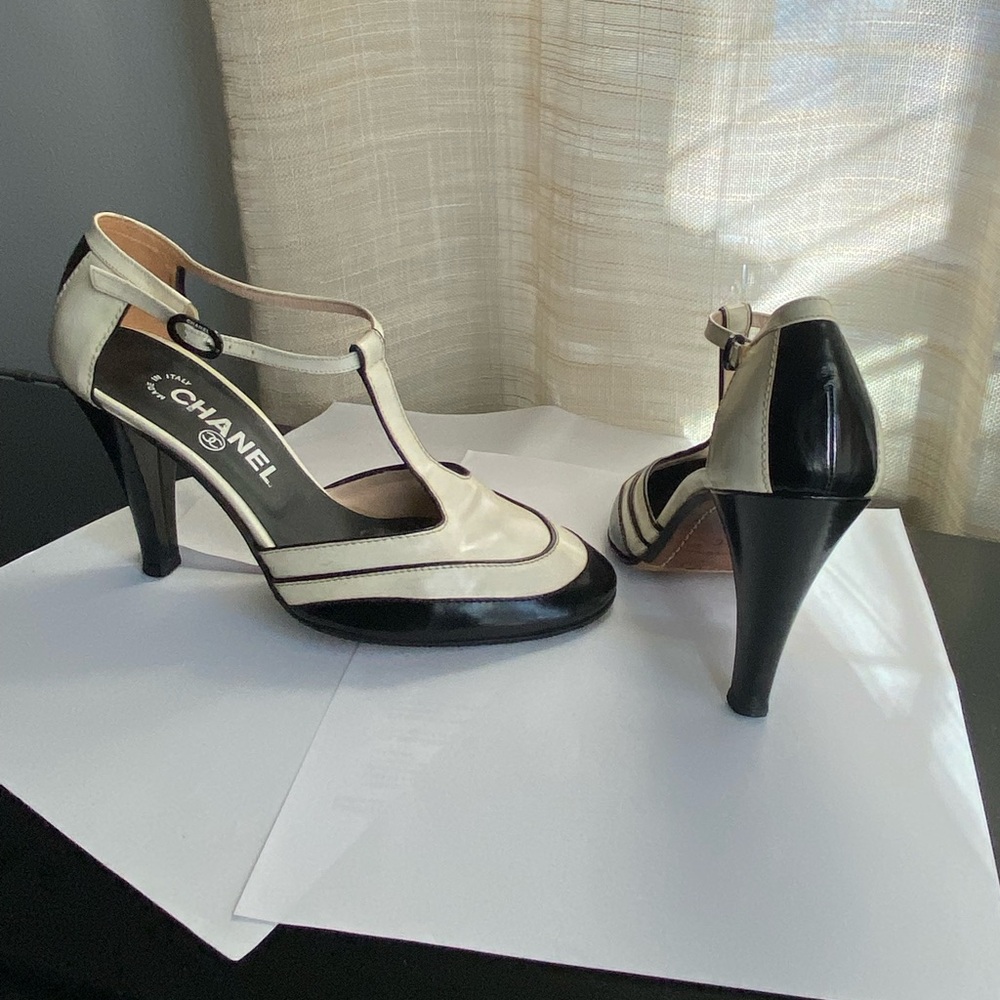 Chanel Black off white Women Heels pumps sandals slingback mules slides slip ons